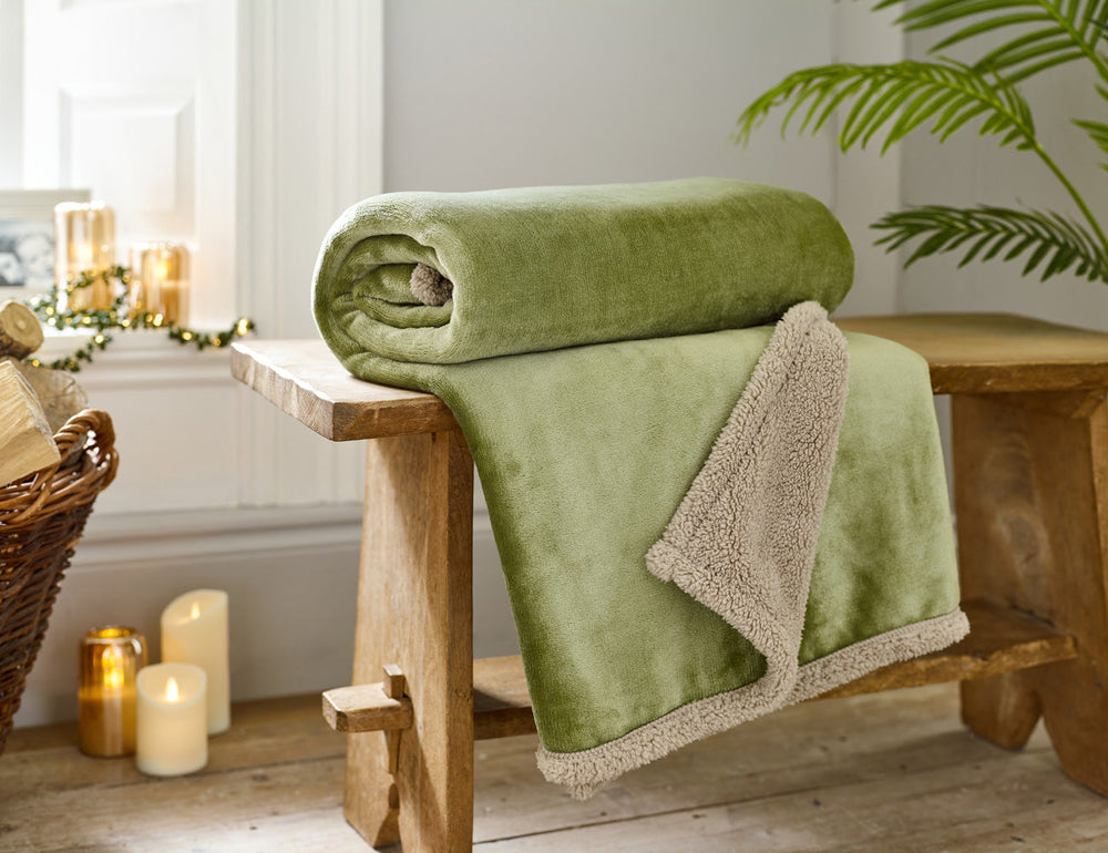 Hazelwood Sherpa Fleece Throw 1300x170cm
