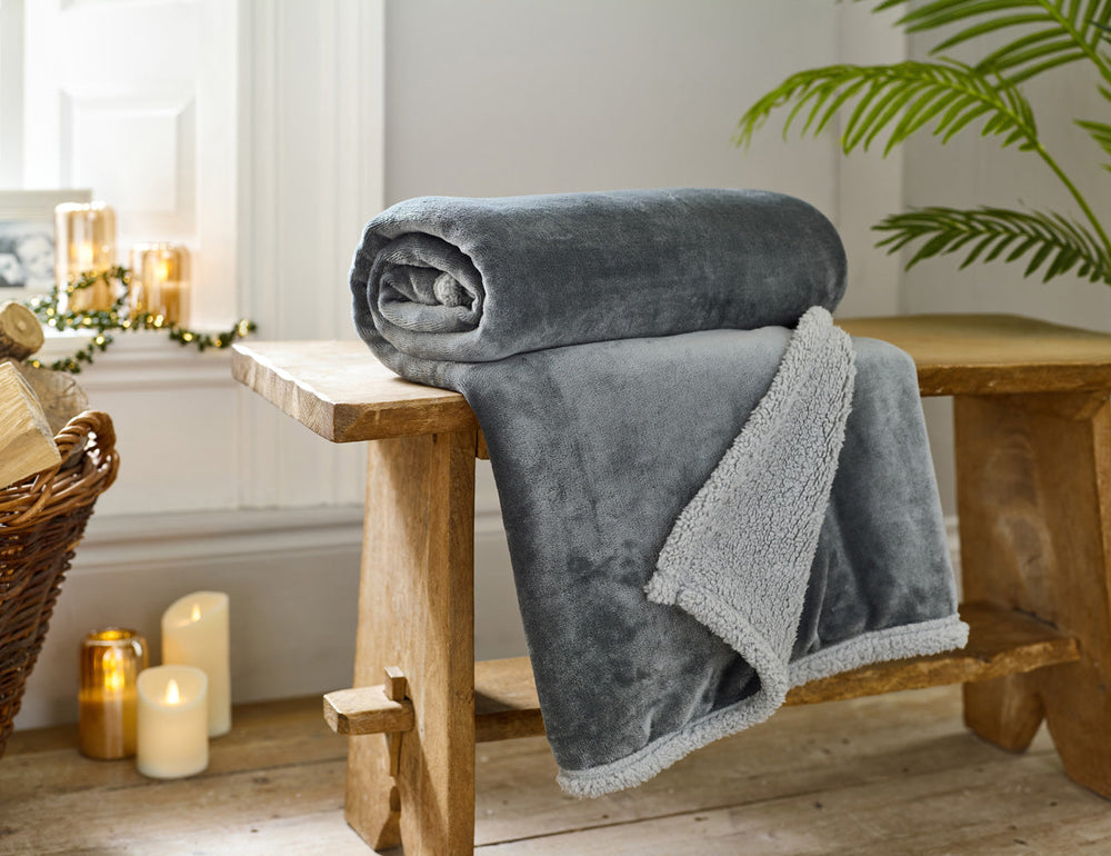 Hazelwood Sherpa Fleece Throw 1300x170cm