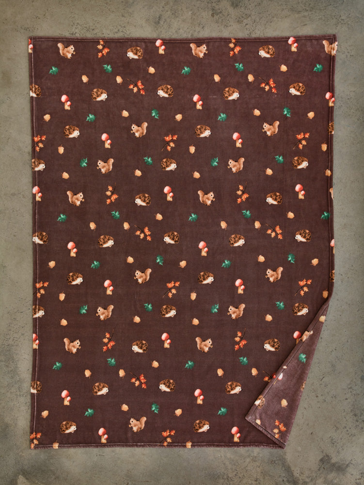 Hogging It Throw - Woodland Animal Fleece Blanket 140x180cm