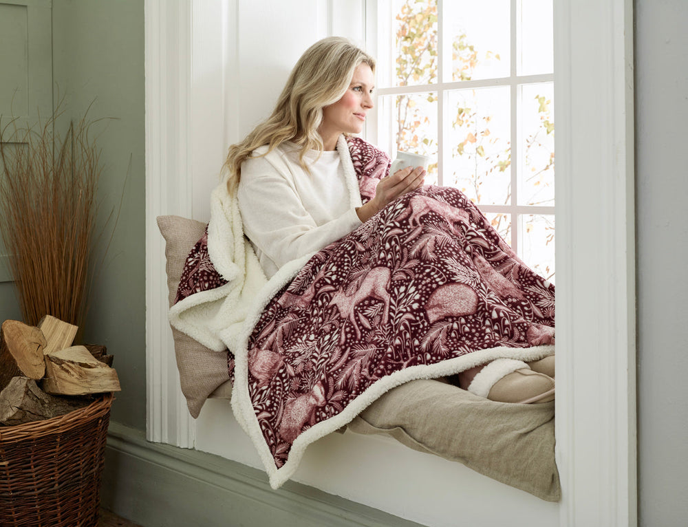 Woodland Folk Heated Sherpa Throw – 140x180cm